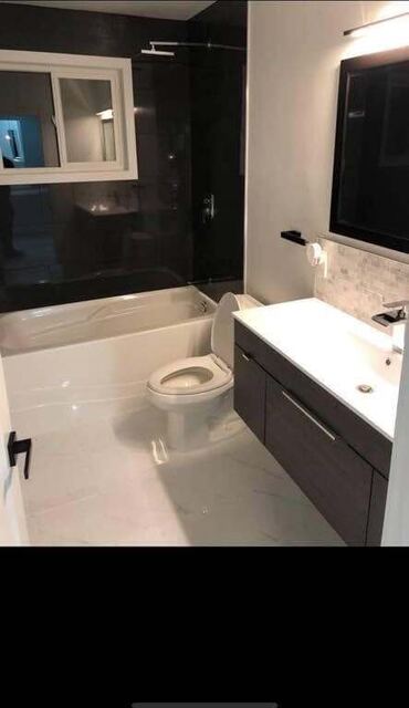Black and white bathroom